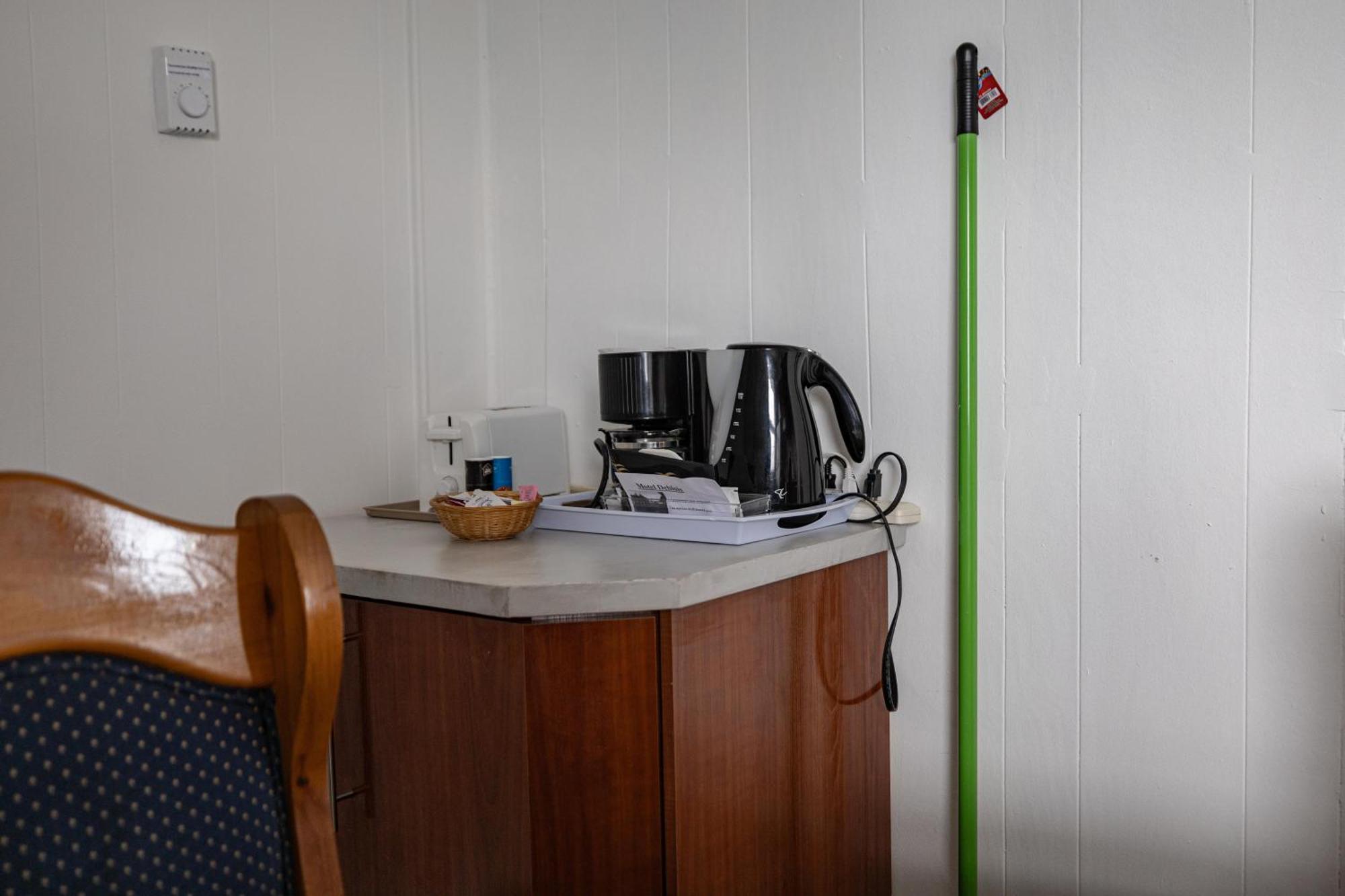 Motel Deblois Sainte-Anne-de-Beaupré エクステリア 写真